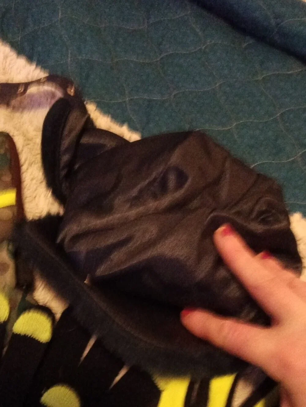 Kids Black & Yellow Winter Gloves and Beanie Set